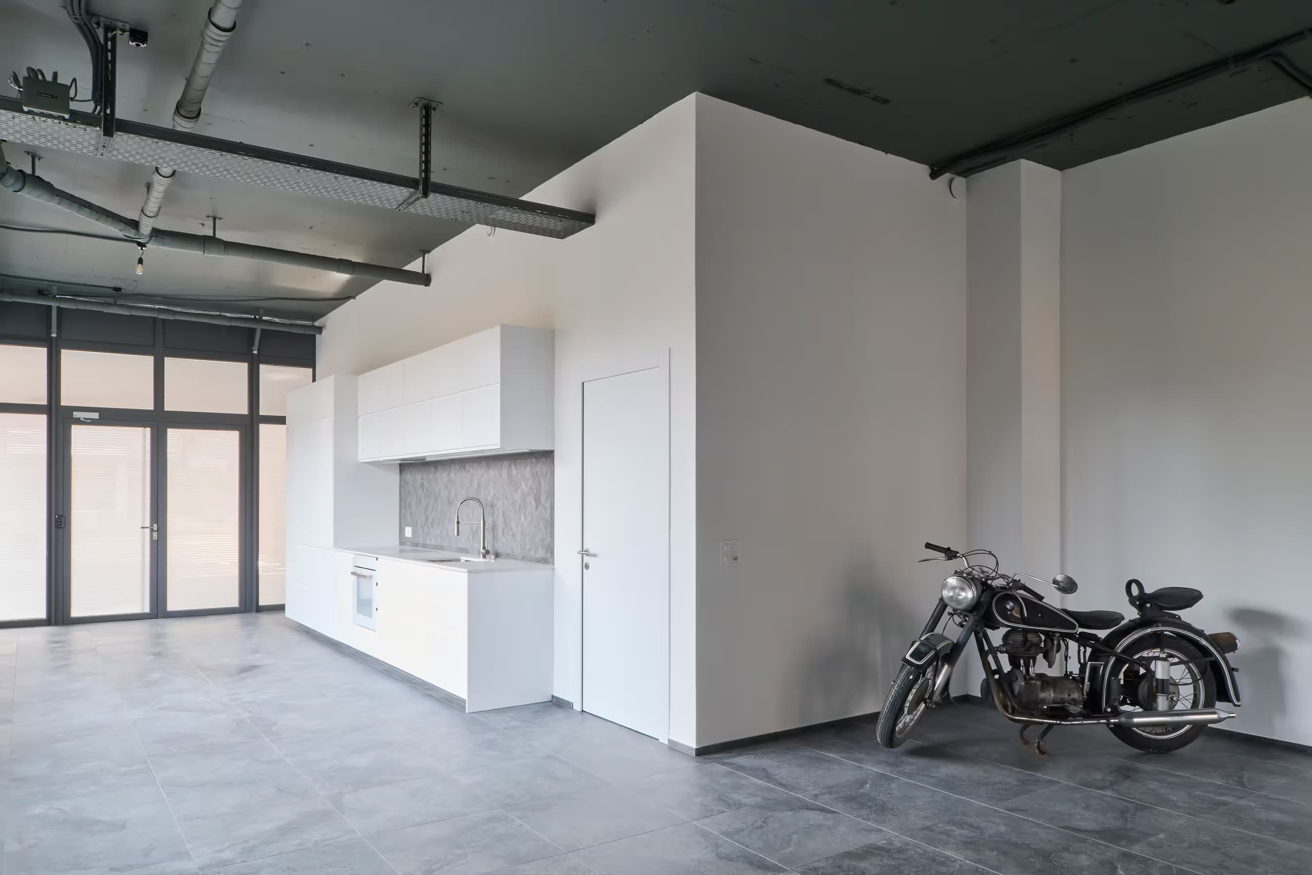 Wohnateliers und Gewerbe - Zürich Altstetten